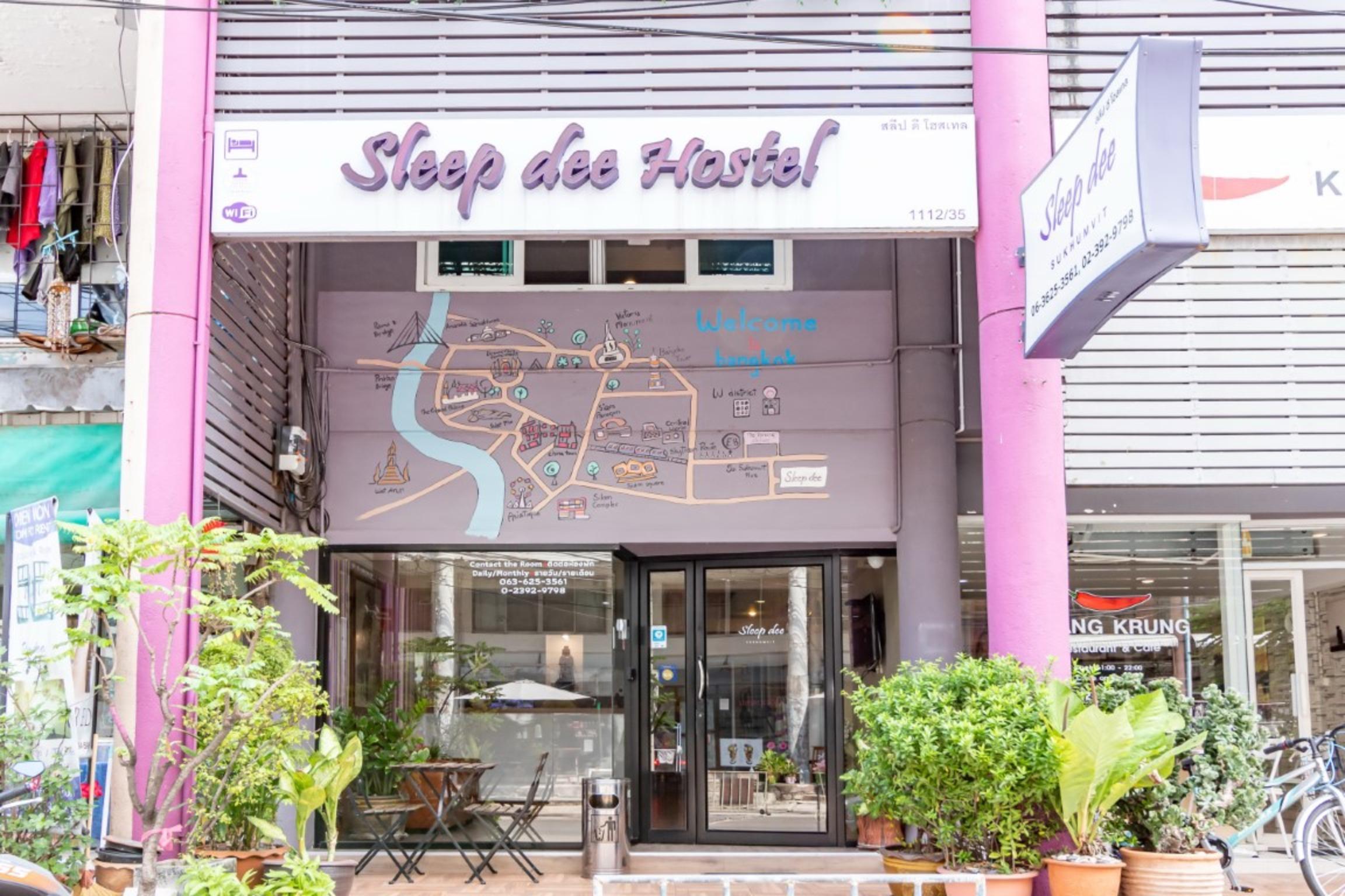 Sleep Dee Hostel Bangkok Exterior photo